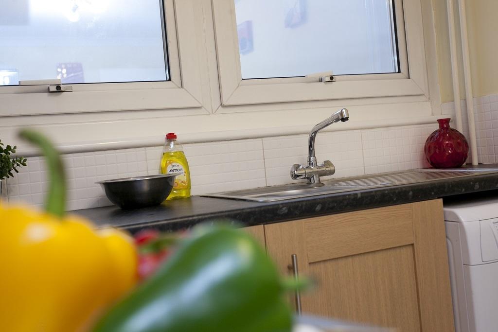 Victoria Centre Apartments In The Victoria Centre Shopping Centre - Nottingham City Centre - 24 Hour Access - Most Central Location, Kitchen - Sunday Check-Out 1Pm - Opposite Hilton By Restaurants & Shops - Outdoor Parking Cars Or Vans Five Pounds A Экстерьер фото